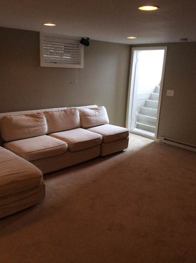 Photo - Beautifully Remodeled 1 Bedroom / 1 Bath Unit in the Heart of Old Town Fort Collins! Water/Sewer ...