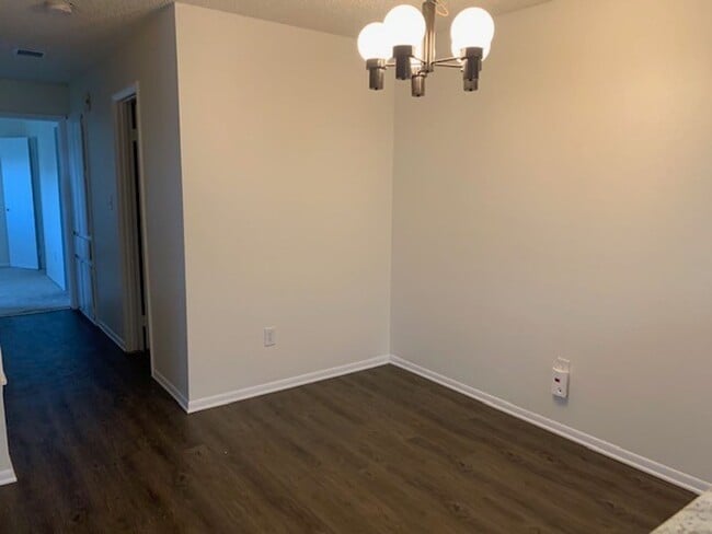 Photo - 2350 E Geddes Ave Unidad 1