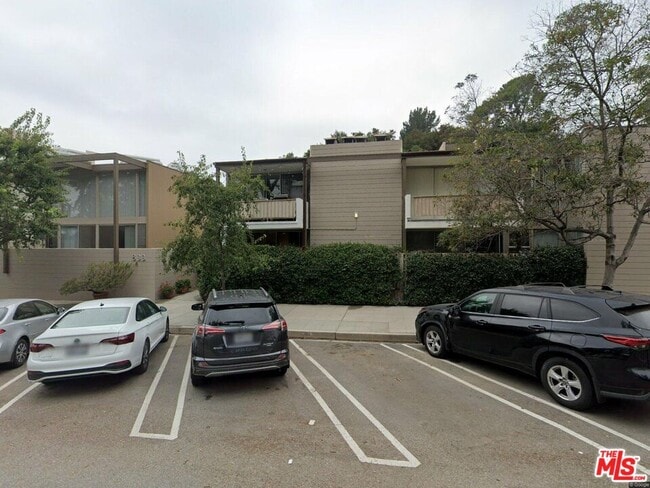 Photo - 833 Moraga Dr Condo Unit 18