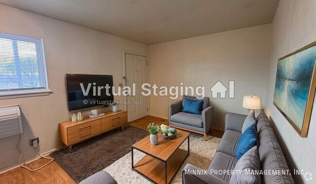 Building Photo - 711 S Austin Ave Rental