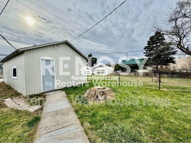 703 Prairie St