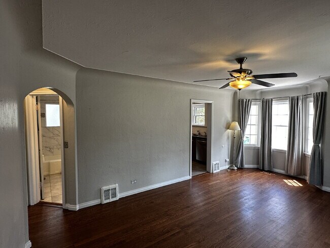 Photo - Charming 3-Bed Retreat with Finished Basement an Hardwood Floors!