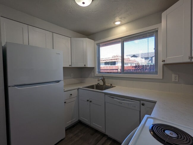 Photo - Newly Renovated 2-Bedroom, 1.5-Bath Apartm...