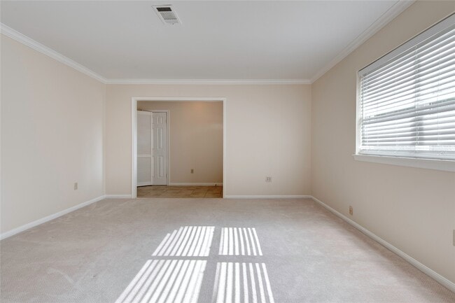 Photo - 6214 Rutherglenn Dr