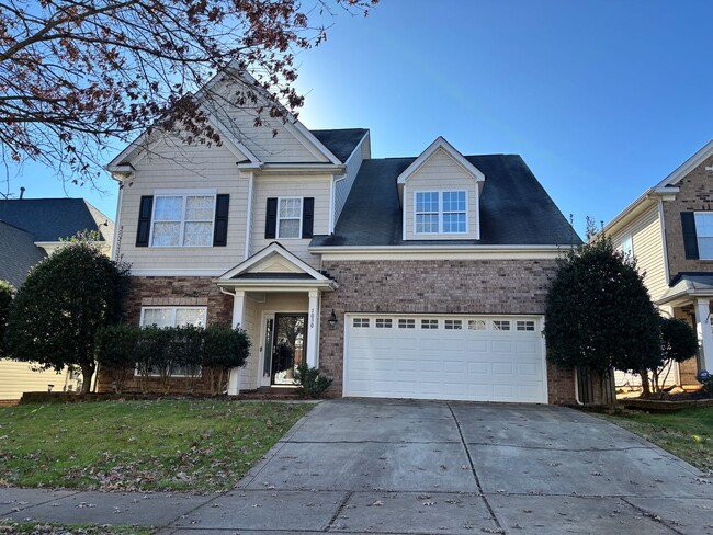 Building Photo - Stunning 5-Bedroom House near Stallings with Fenced in Yard