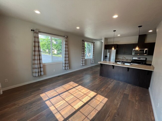 Photo - 63159 de Haviland St