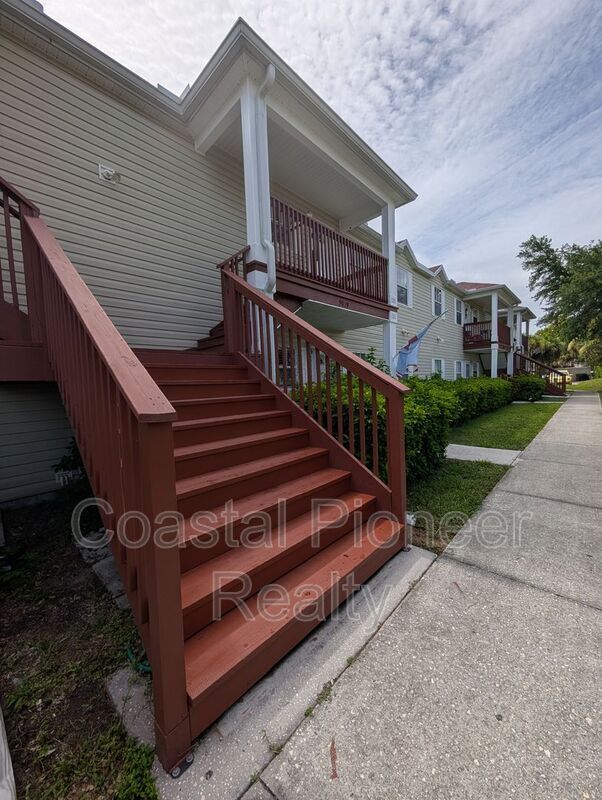 9019 Cochise Ln Unit 202