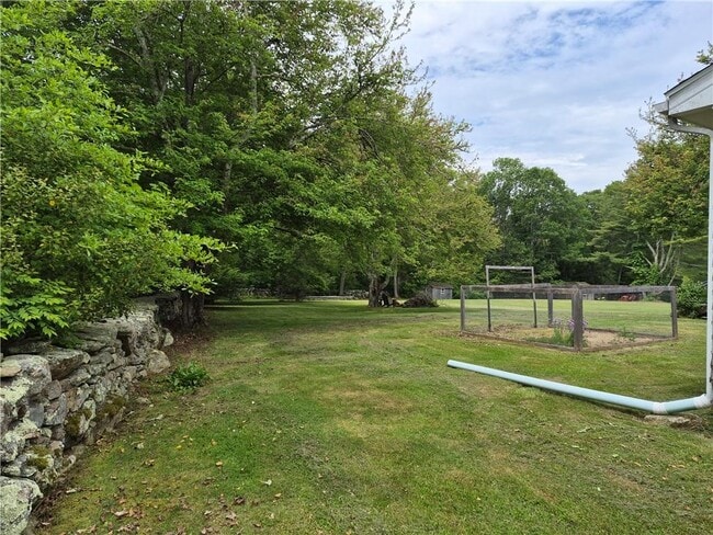 Photo - 345 Stone Church Rd