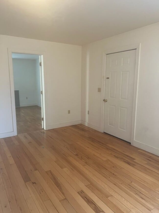 215 Taylor St