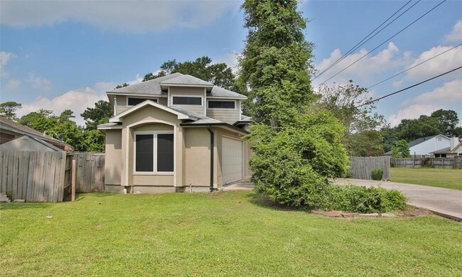 Photo - 446 Rivergrove Dr