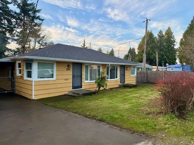 Photo - 5303 NE 72nd Ave.