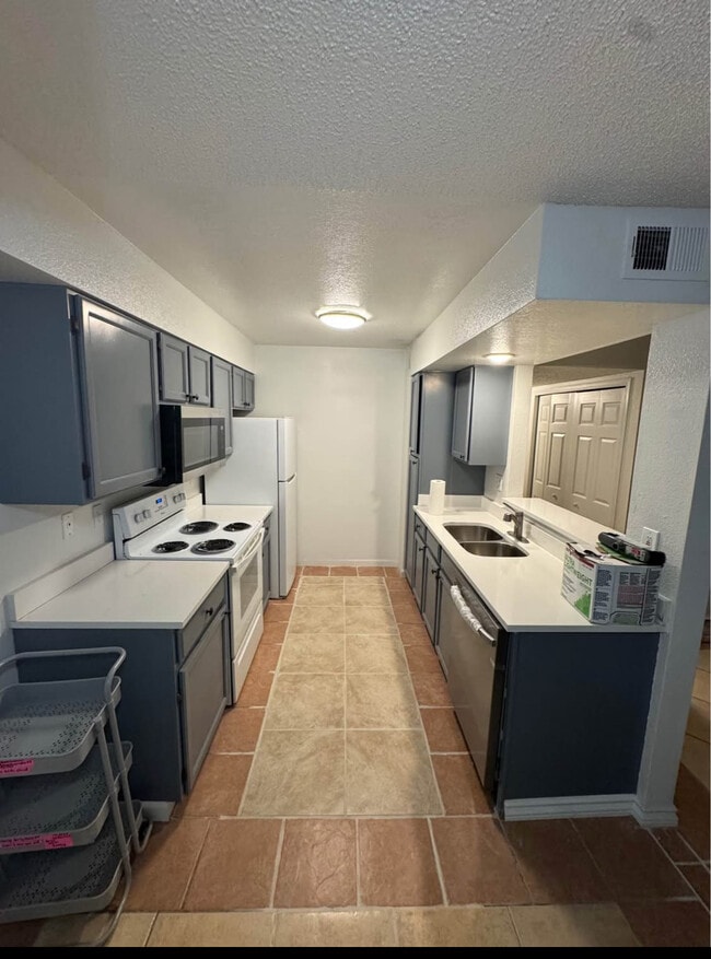 Photo - 1075 S Elkhart Way Unit sunnyside condominium