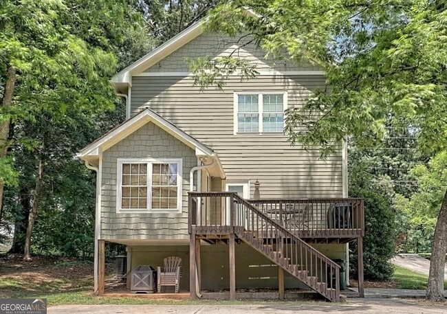 Photo - 643 Washington St