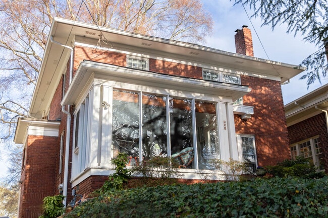 Building Photo - 641 Bonaventure Ave NE Rental