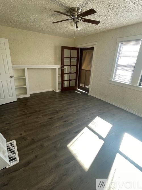 Photo - 5031 Bakman Ave