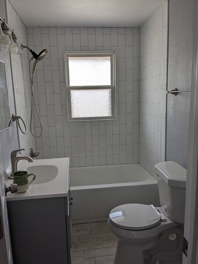 Photo - 2711 5th Ave