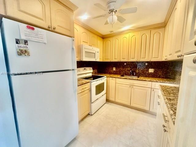 Photo - 801 SW 133rd Ter Condominio Unidad 105k