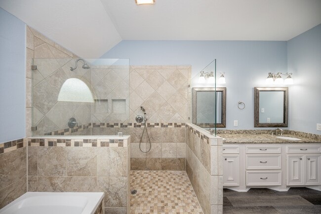 Building Photo - 206 Cheswick Cir