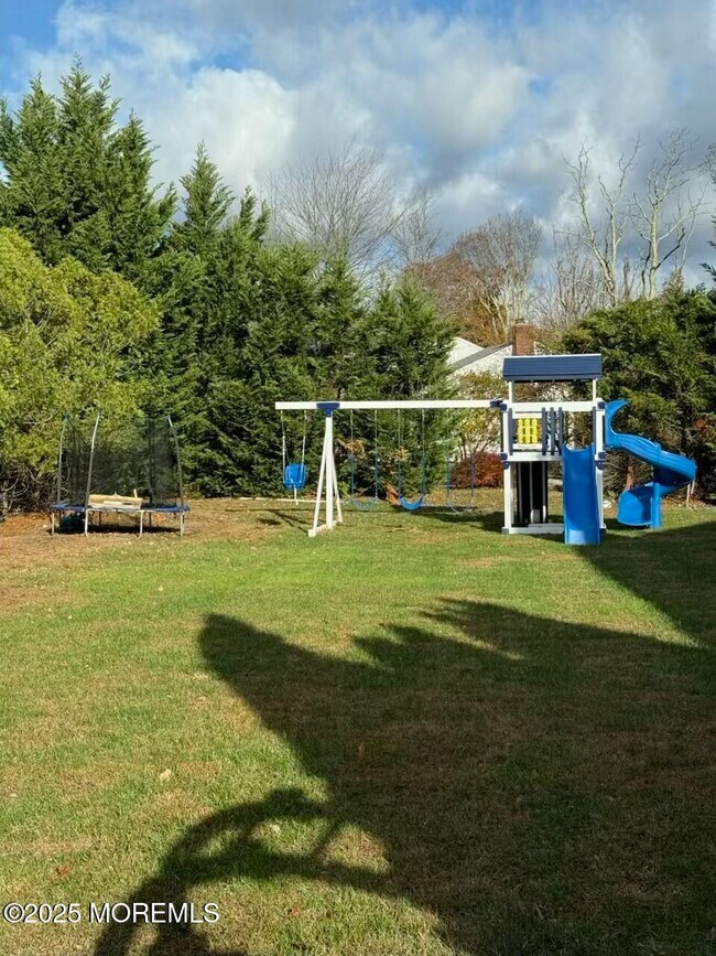 Photo - 28 Musket Ln