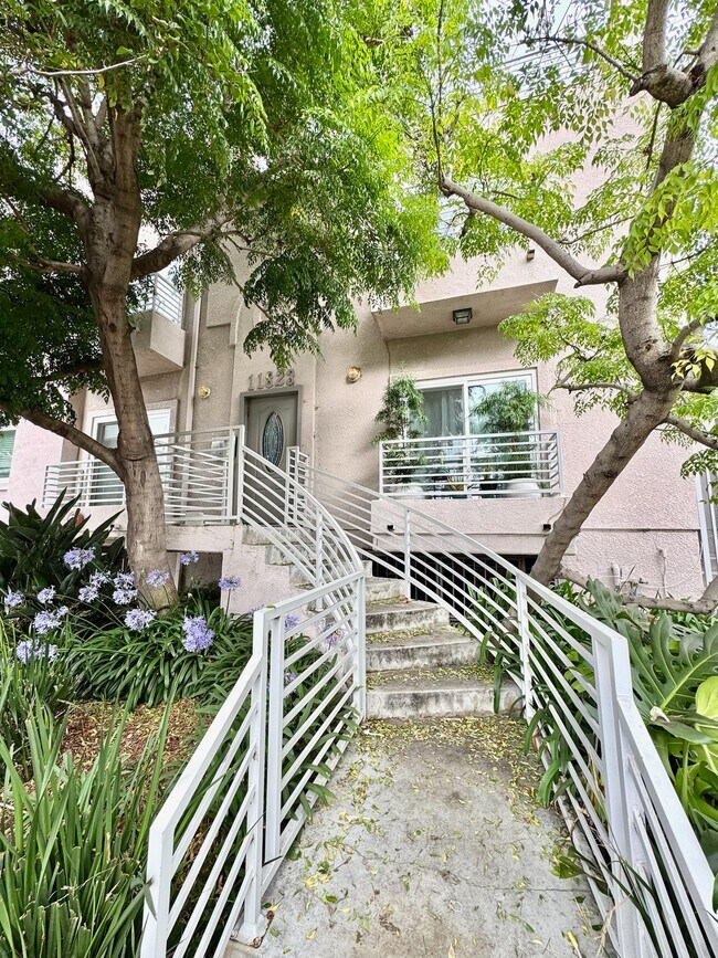 Photo - 11823 Avon Way Condo Unit 6