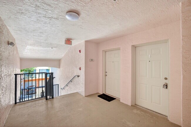 Photo - 2119 SE 10th Ave Unit 910