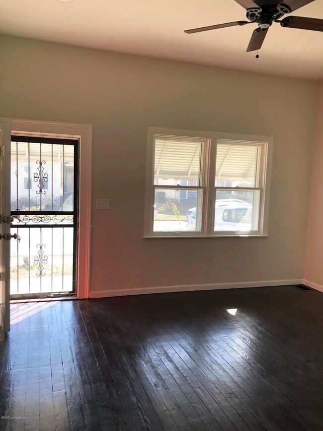 Photo - 1523 Christy Ave