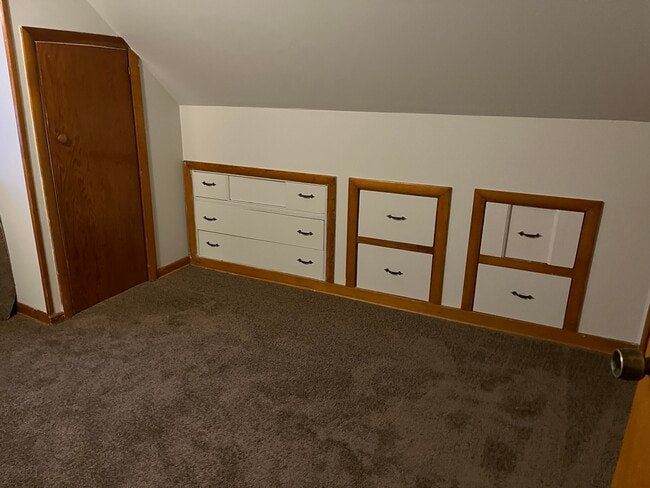 Building Photo - 786 Marion Rd Unit #2