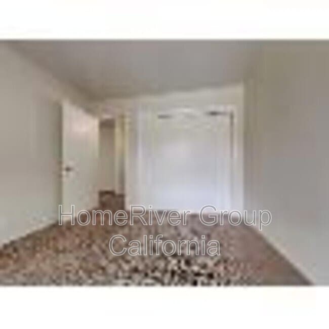 Building Photo - 2125 North Ave Rental