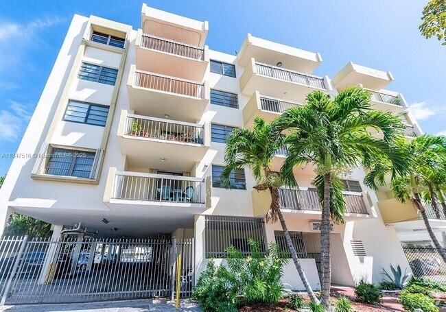 Building Photo - 6937 Bay Dr Unit 410 Rental