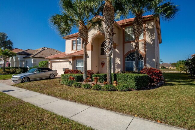 3887 Hamilton Key