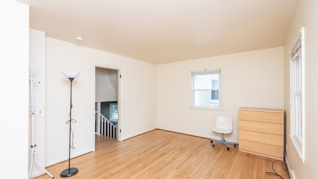 Photo - 903 Sylvan Ave