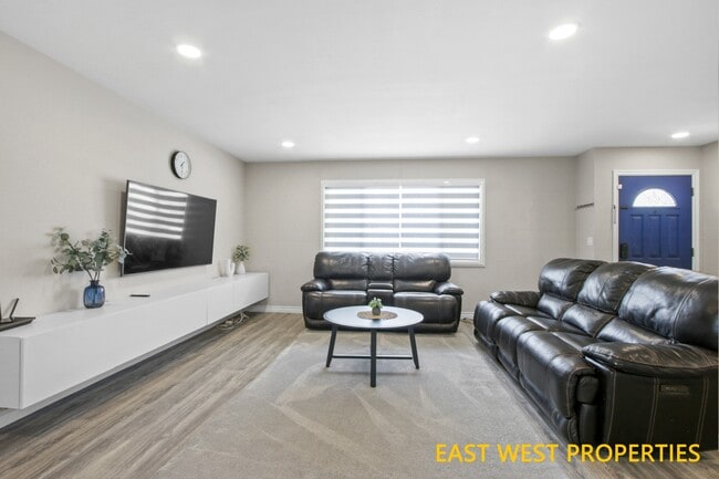 Photo - 6942 Santa Rita Ave