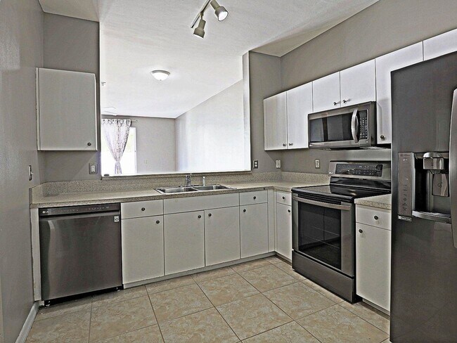 Photo - Forest Lake Townhomes 3605-107 Unit 3605-107 Cedar Oak