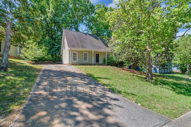 Photo - 10800 Whittersham Dr