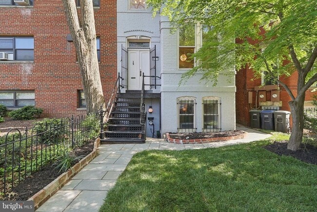 Photo - 409 South Carolina Ave SE