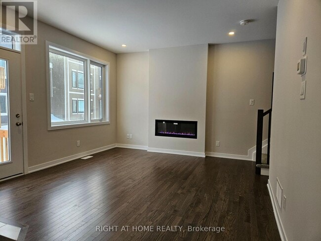 Photo - 432 Epoch St