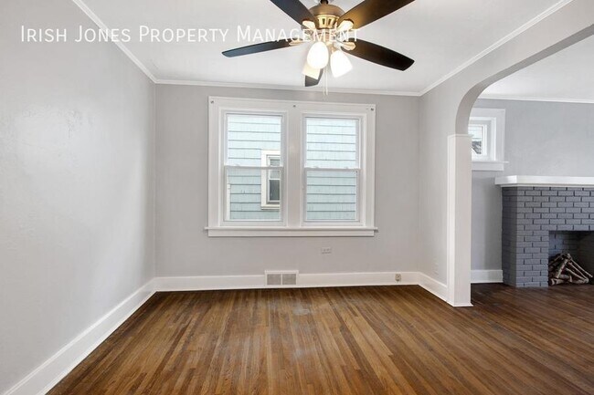 Photo - 233 St Lawrence Ave Unit Apt. 1