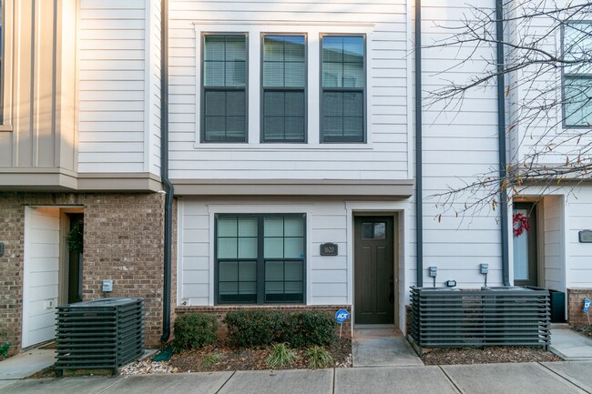 Beautiful Townhome in Charlotte - Beautiful Townhome in Charlotte