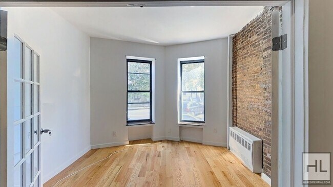 Building Photo - BEDFORD AVENUE / No fee 1-Bed 1-Bath in Pr... Unit 1