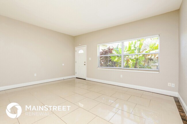 Photo - 1123 Suncrest Dr