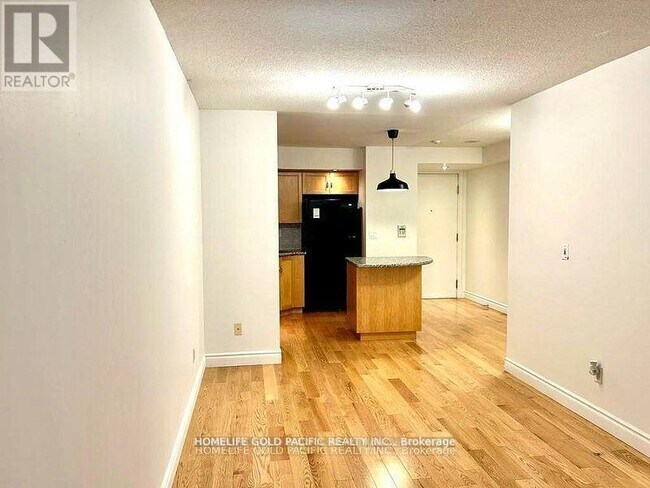 Photo - 250 Wellington St W Unité 1442