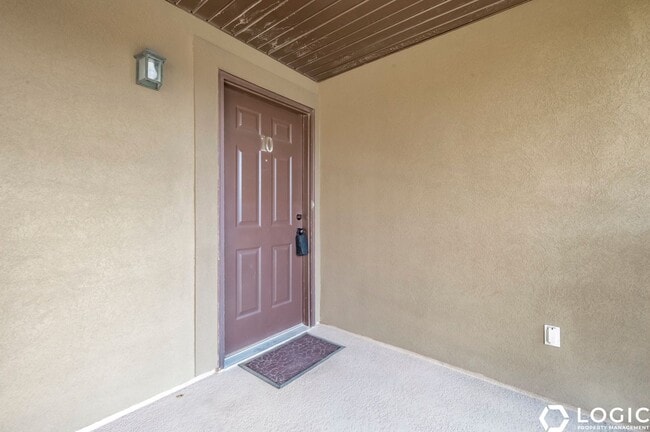 Photo - Spacious Condo in Great Location!