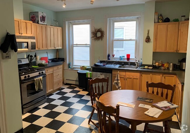 Building Photo - 106 Central St Unit 108-3R Rental