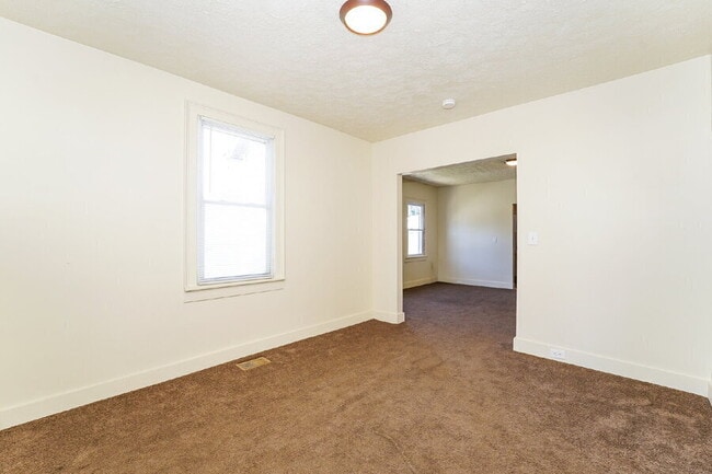 3460 Erin Ave