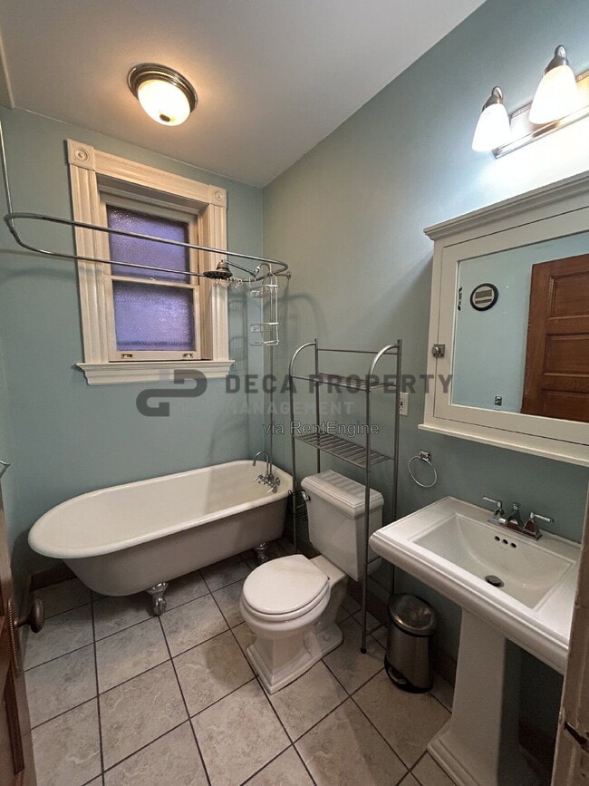 Photo - 2304 Russell Blvd Unit 1e