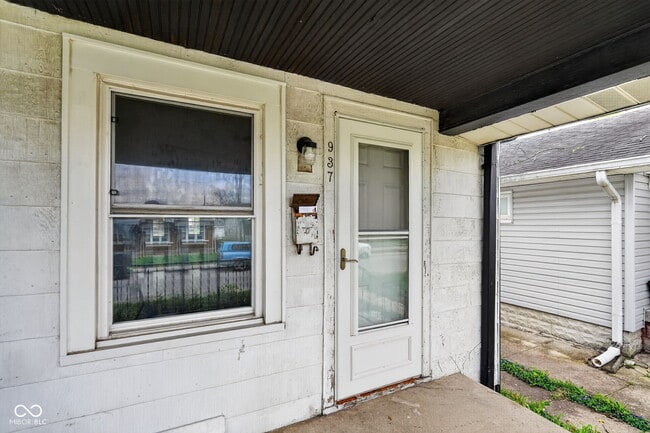 Photo - 937-939 N Drexel Ave