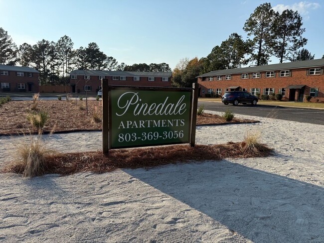 Building Photo - Bright 3-Bedroom, 1-Bath Apartment in Sumter, SC – Pinedale Apartments Unit 954 Houck St