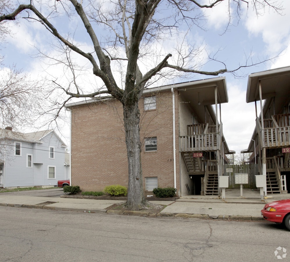 Photo - 129 W Walnut St