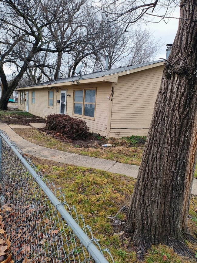 Photo - 1351 S Edwards St