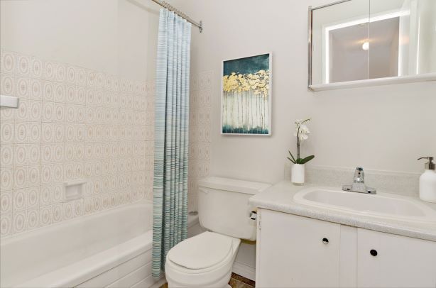 Photo - Northwest Pointe